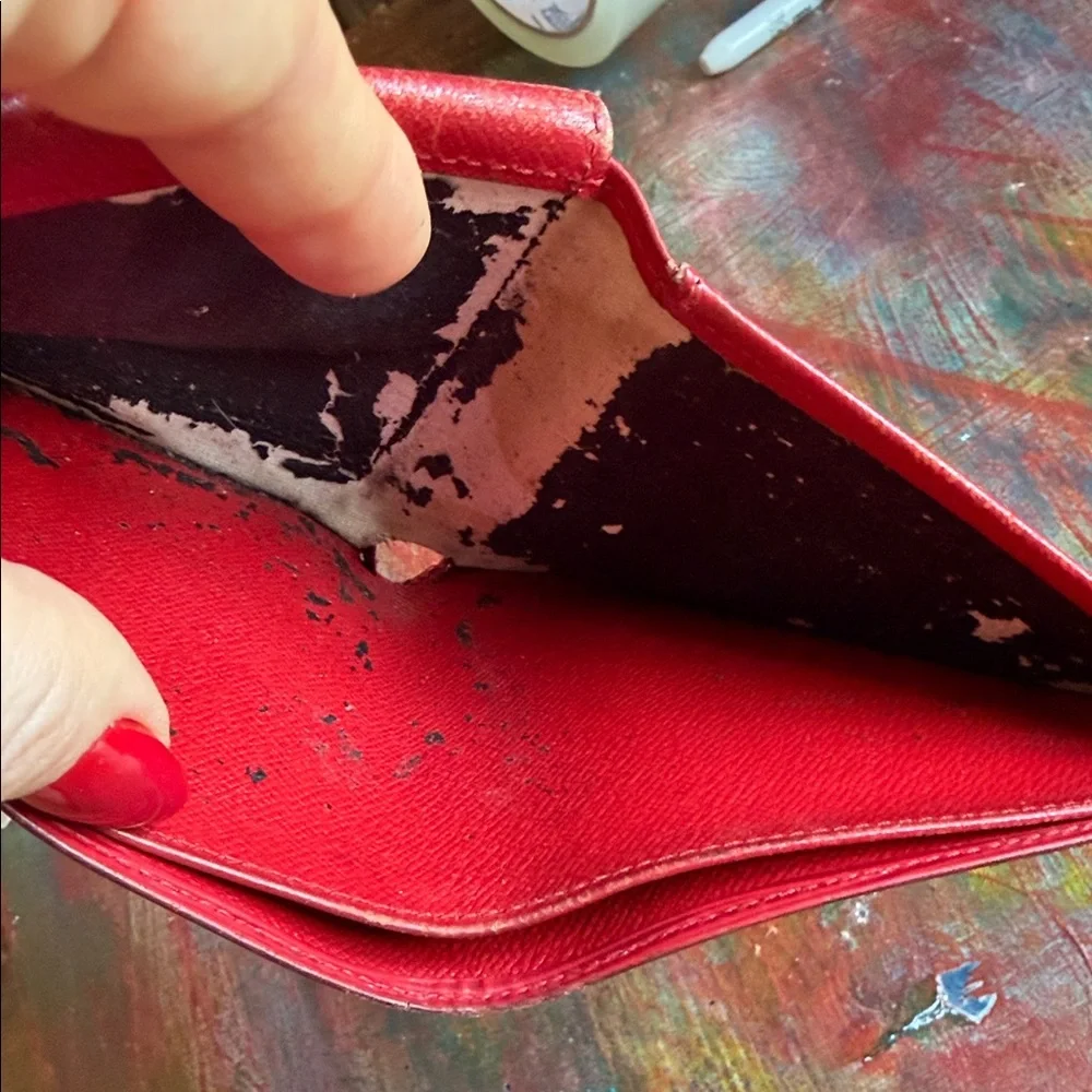 Louis Vuitton Scarlet Epi Leather Wallet Red LV Bi Fold Unisex Vintage